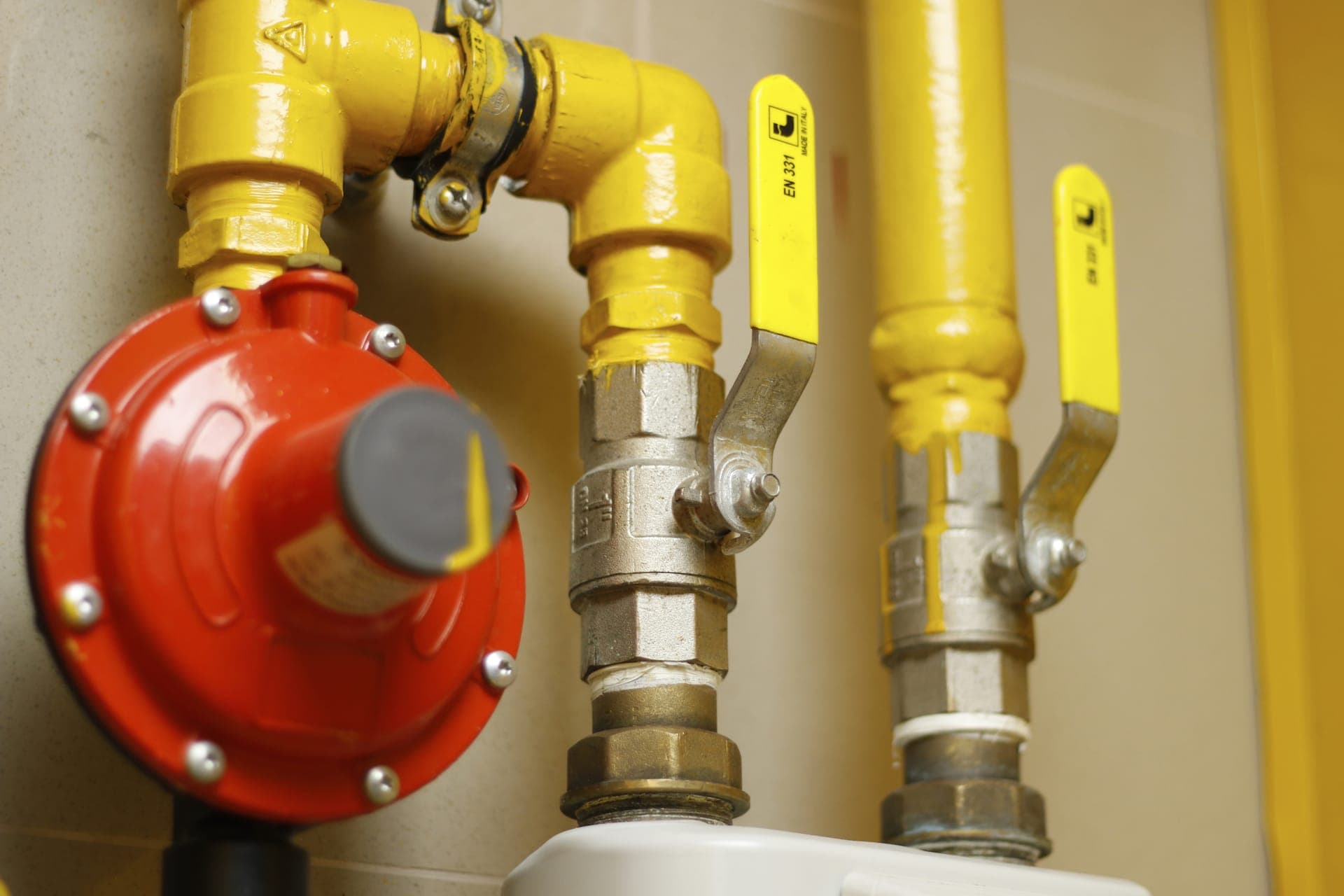 Emergency gas leak repair