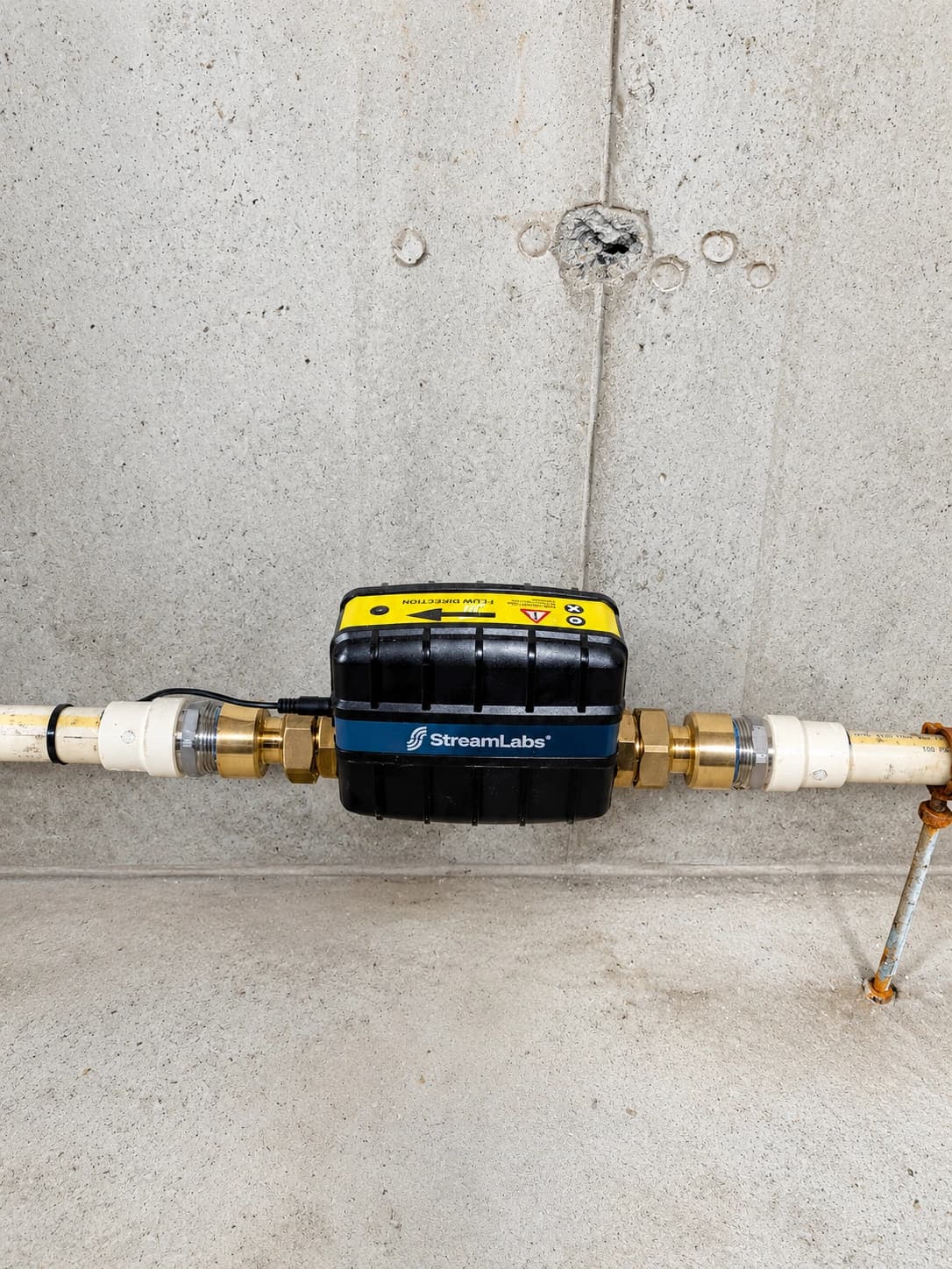 Smart Water Monitoring: Does It Protect a Bedford Home?